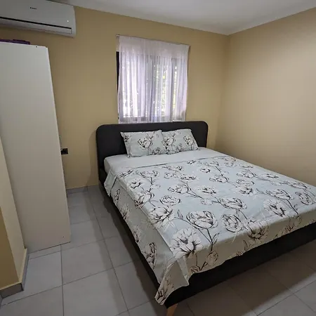 9 - 1b Apartman Tirana