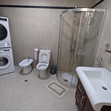 9 - 1b Apartment *